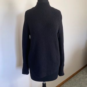 NWOT Treasure and bond sweater